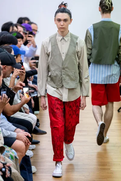 Look 22